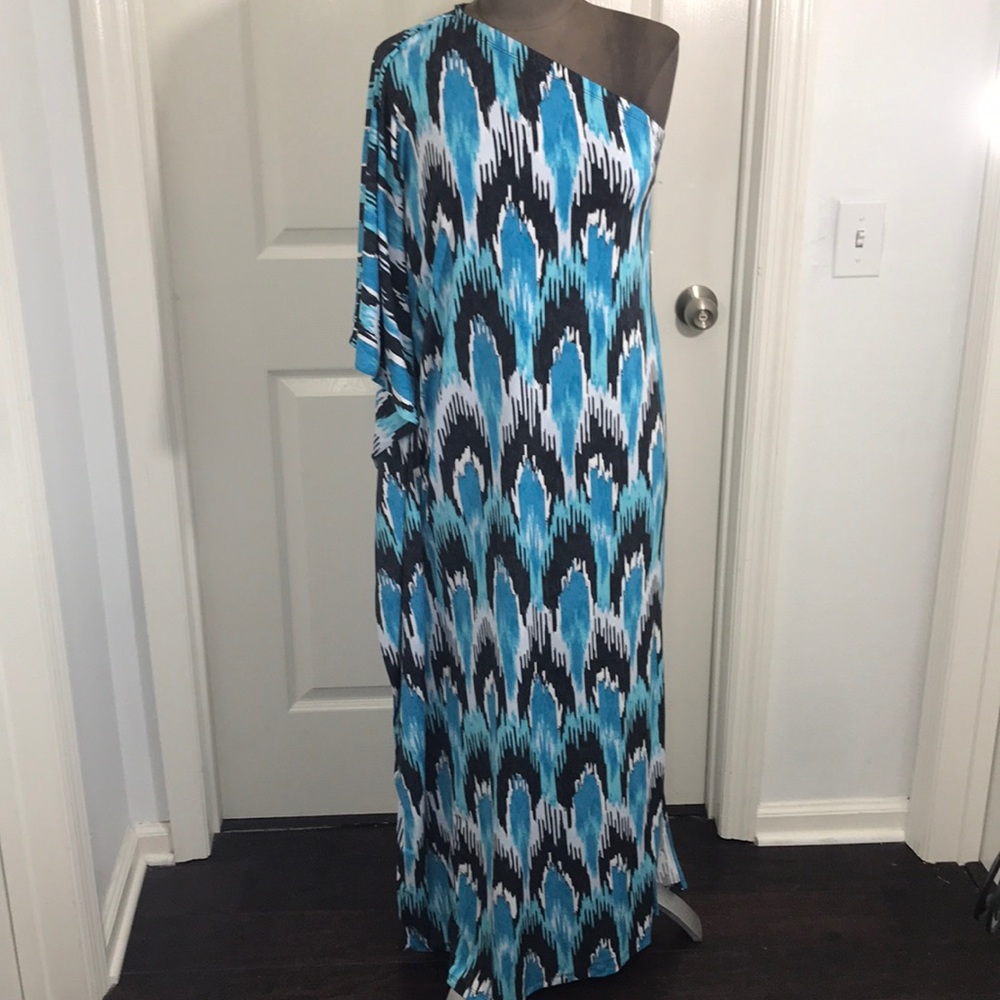 NWT One Shoulder Maxi Dress SiZe s